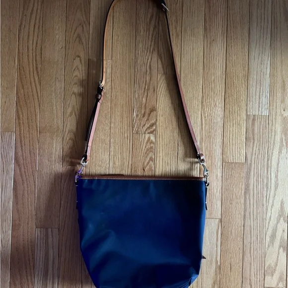 Dooney & Bourke Navy Blue with Tan Nylon Crossbody Hobo Bag.   NWOT - Picture 6 of 8